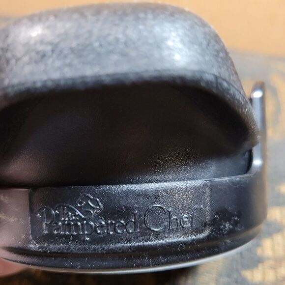 Retired Pampered Chef French Fry Cutter - Picture 2 of 4